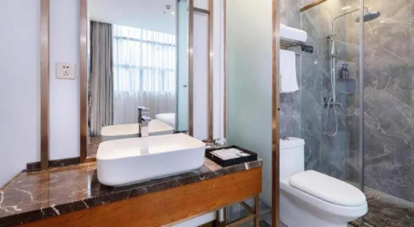 H Life Hotel (Shenzhen Sea World Branch)