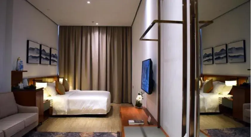 Bed in H Life Hotel (Shenzhen Sea World Branch) Bed in H Life Hotel (Shenzhen Sea World Branch)