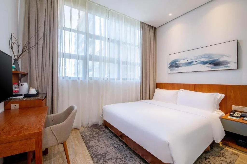 Bed in H Life Hotel (Shenzhen Sea World Branch)
