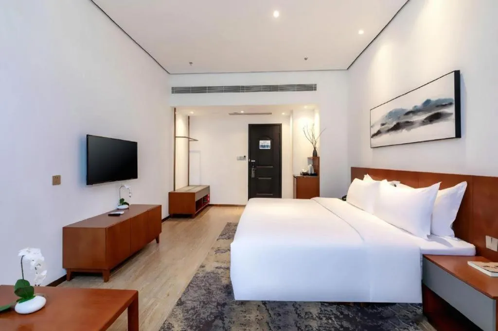 Bed in H Life Hotel (Shenzhen Sea World Branch)