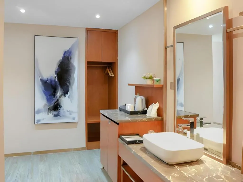 H Life Hotel (Shenzhen Sea World Branch)