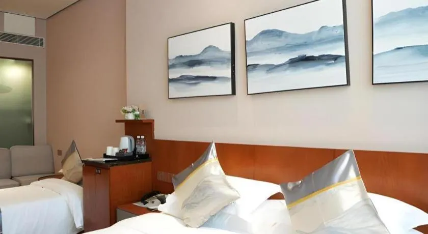 Bed in H Life Hotel (Shenzhen Sea World Branch)