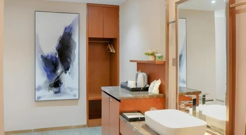 H Life Hotel (Shenzhen Sea World Branch)