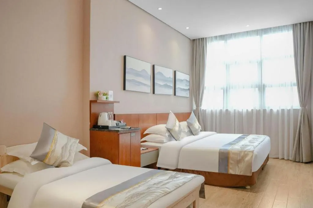 Bed in H Life Hotel (Shenzhen Sea World Branch)