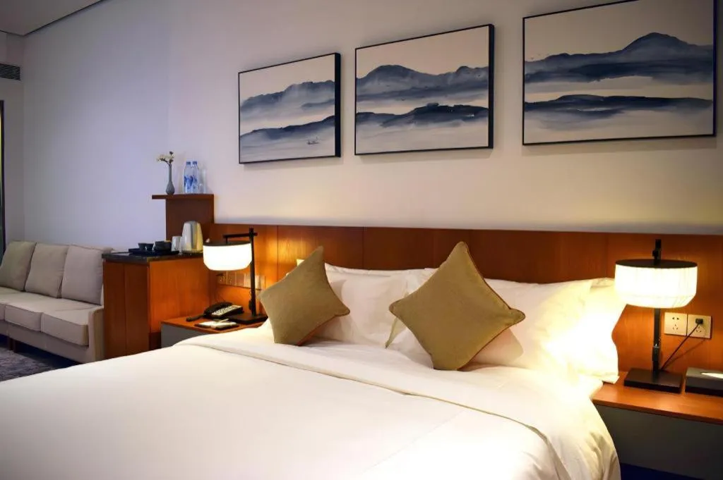 Bed in H Life Hotel (Shenzhen Sea World Branch)