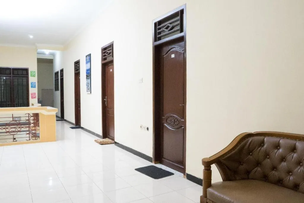 OYO 643 Al Thalib 8 Syariah