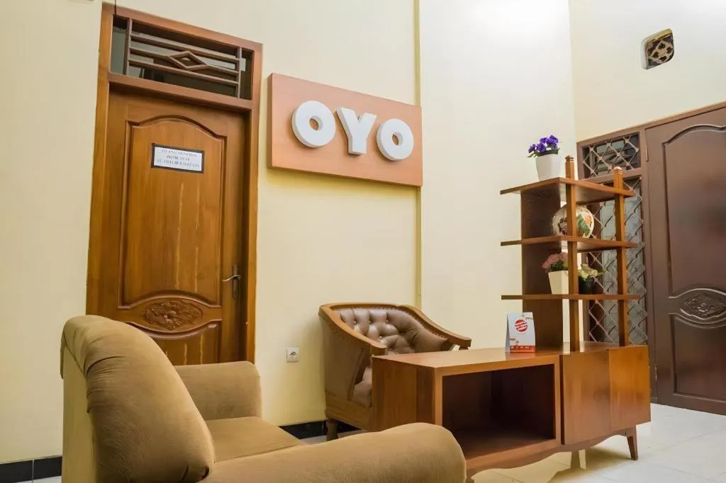 OYO 643 Al Thalib 8 Syariah