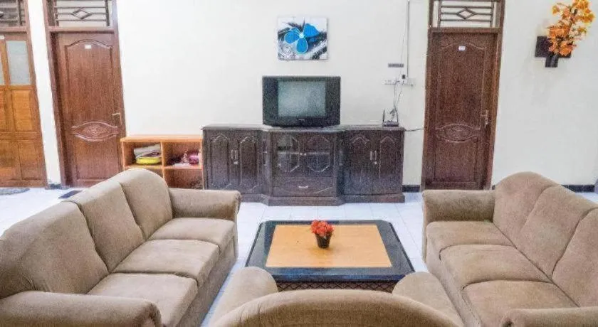 OYO 643 Al Thalib 8 Syariah