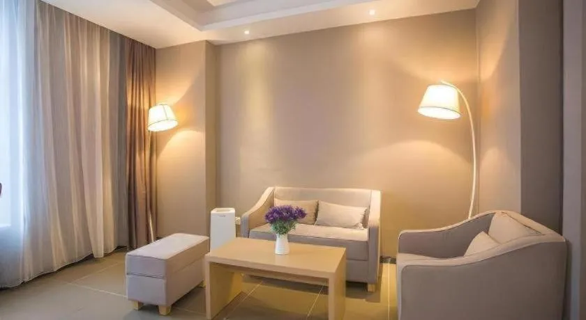 Lavande Hotel Foshan Nanhai Xinduhui Dali Commercial Pedestrian Street