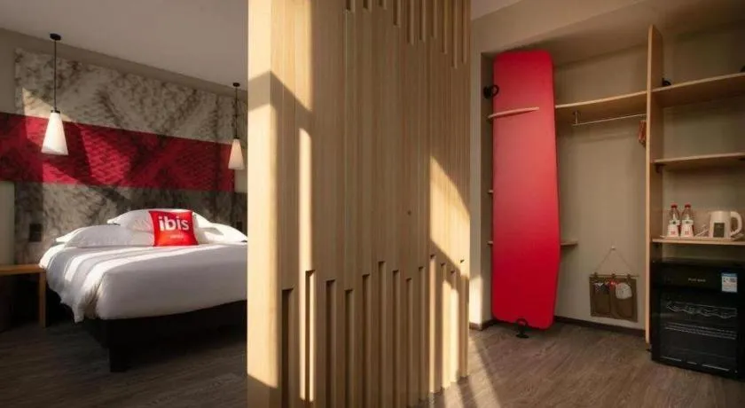 Bed in Ibis Lianyungang Guanyun County Downtown Hotel Hotel