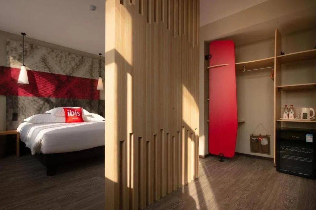 Bed in Ibis Lianyungang Guanyun County Downtown Hotel Hotel