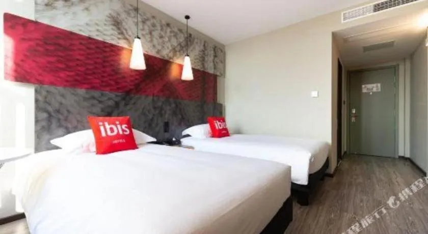 Bed in Ibis Lianyungang Guanyun County Downtown Hotel Hotel