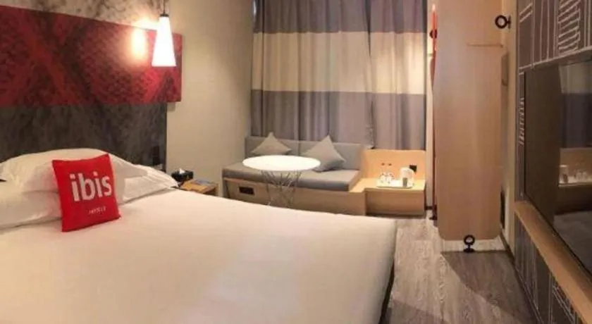 Bed in Ibis Lianyungang Guanyun County Downtown Hotel Hotel
