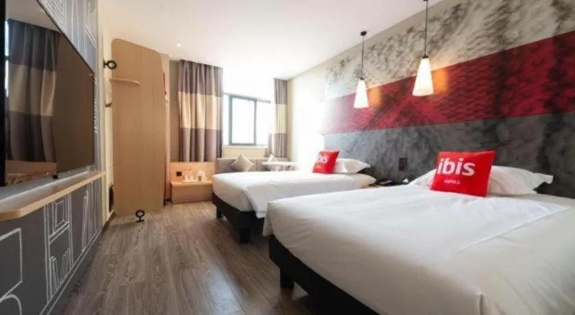 Bed in Ibis Lianyungang Guanyun County Downtown Hotel Hotel