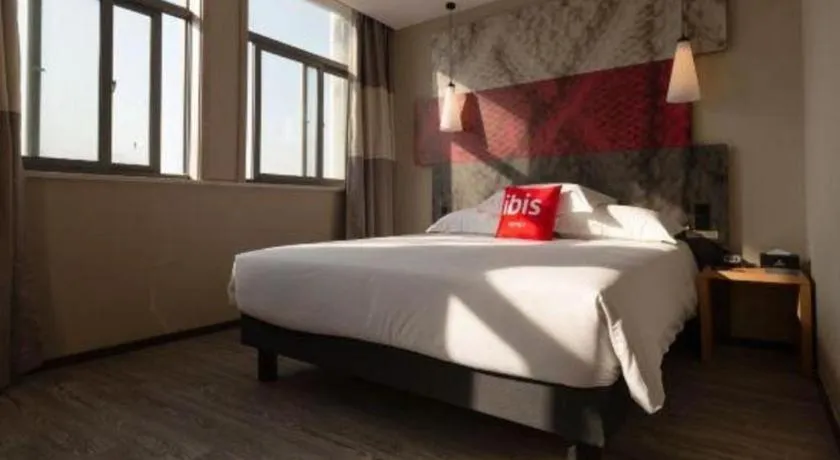 Bed in Ibis Lianyungang Guanyun County Downtown Hotel Hotel