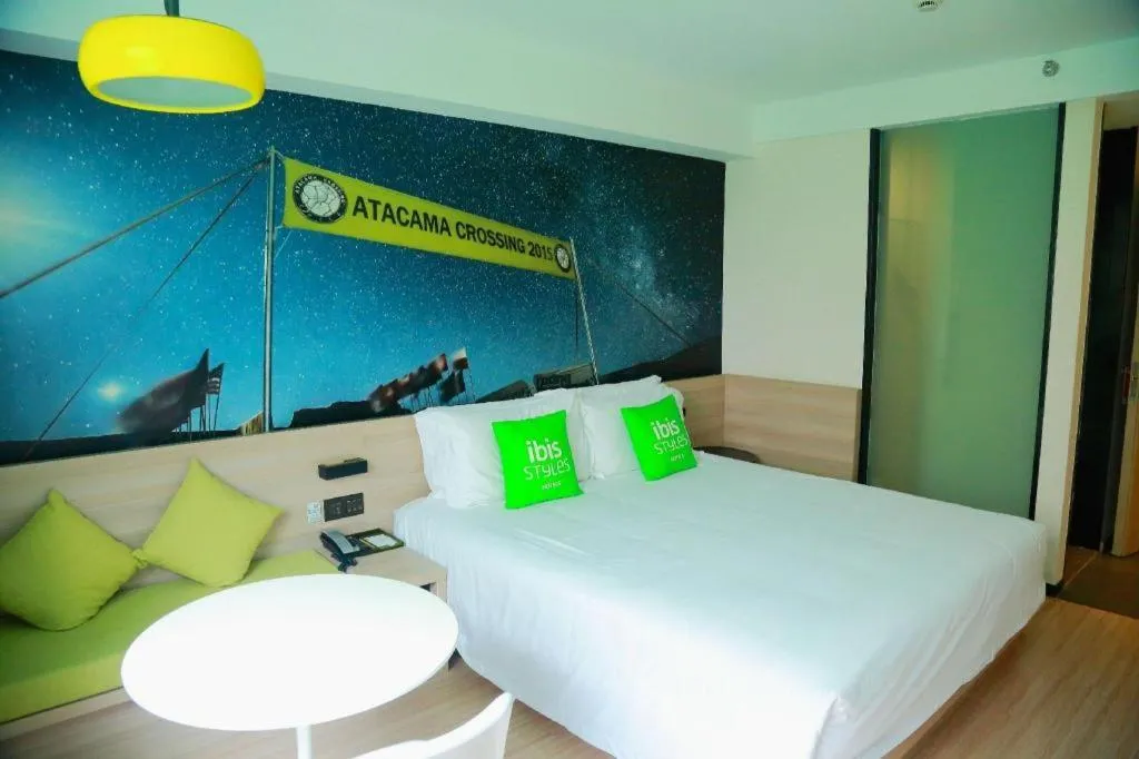 Bed in Ibis Styles Shanghai Qingpu Sports Center Hotel