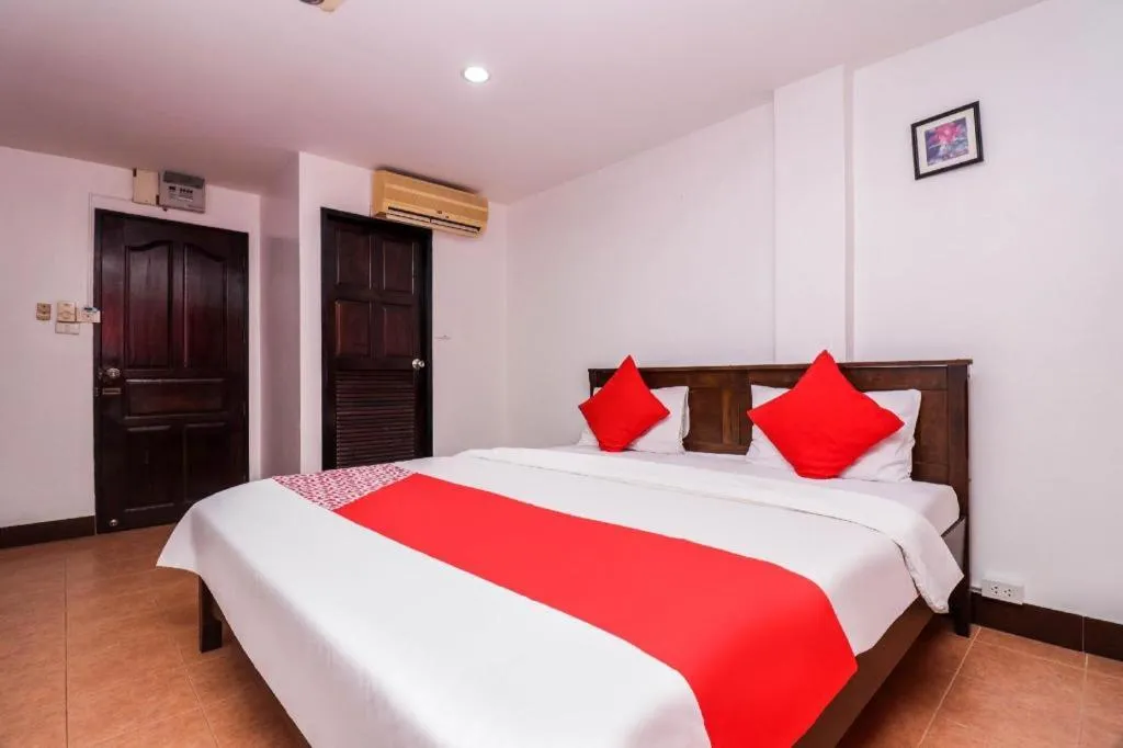 Bed in Hotel Jomtien View Paradise