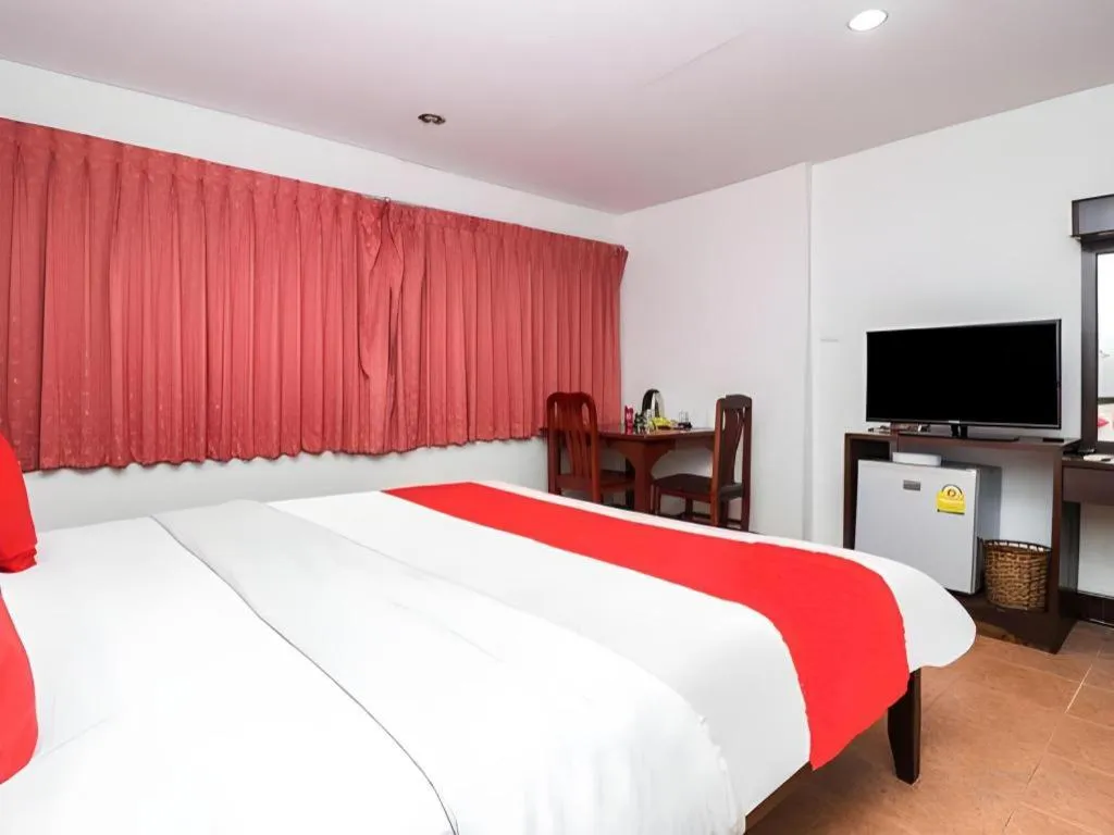 Bed in Hotel Jomtien View Paradise