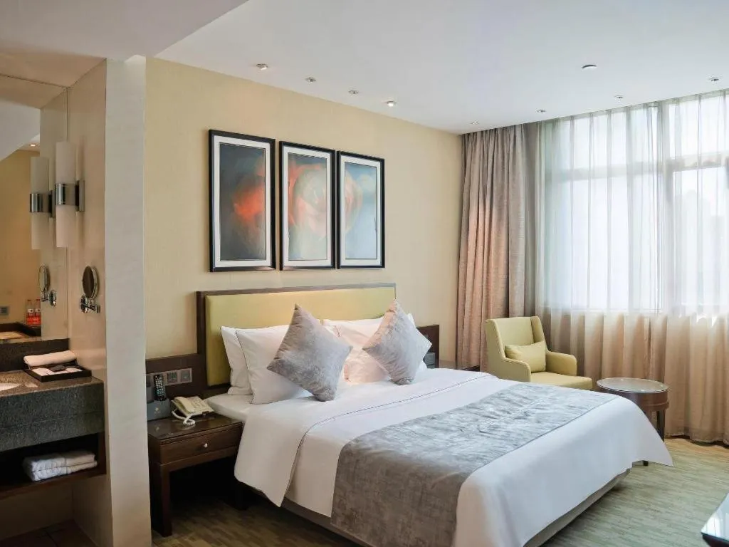 Bed in New Regent Hotel