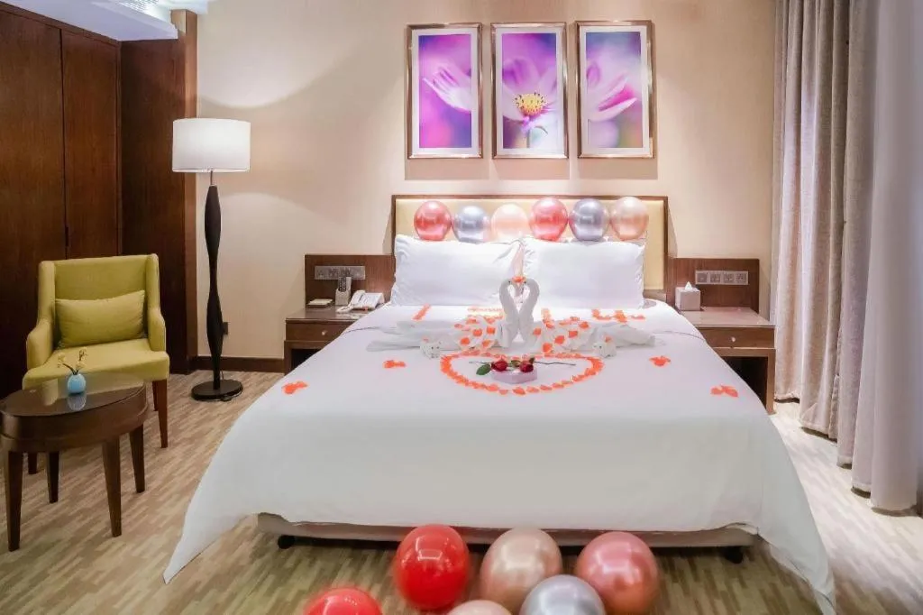 Bed in New Regent Hotel