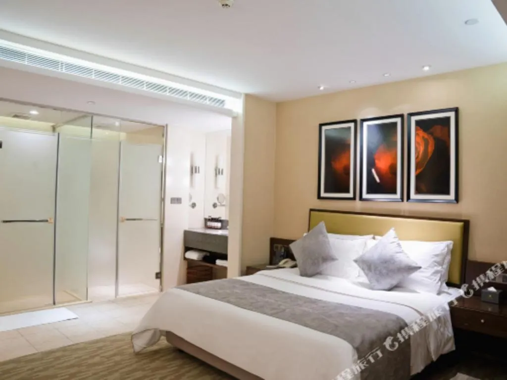 Bed in New Regent Hotel