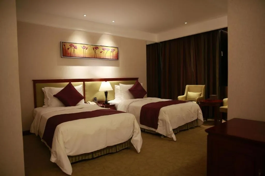 Bed in New Regent Hotel