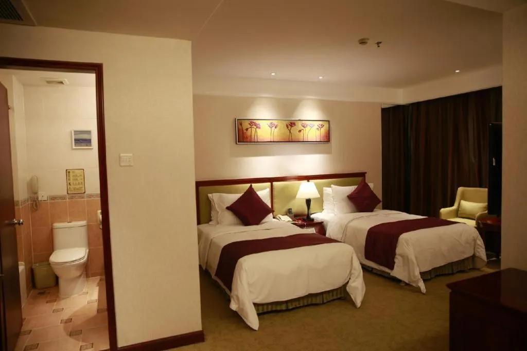 Bed in New Regent Hotel