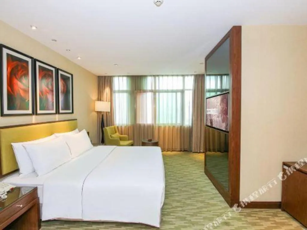 Bed in New Regent Hotel