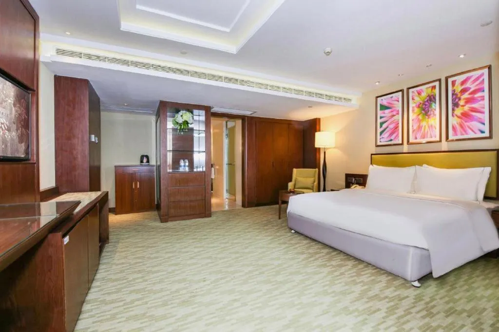 Bed in New Regent Hotel