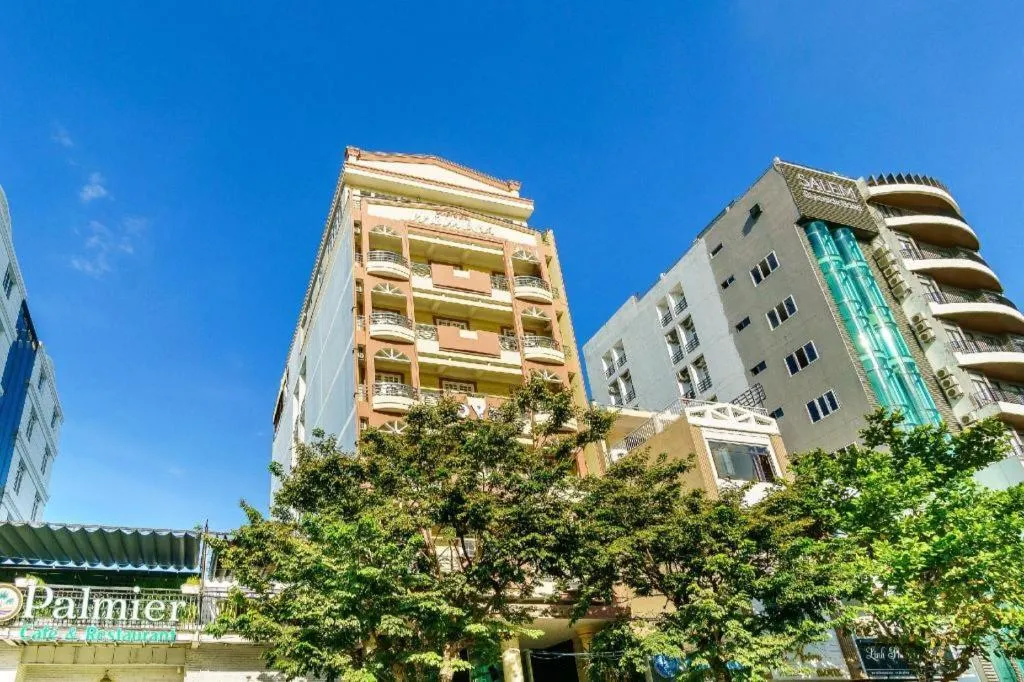 OYO 280 Mimosa Hotel Danang near Da Nang General Hospital