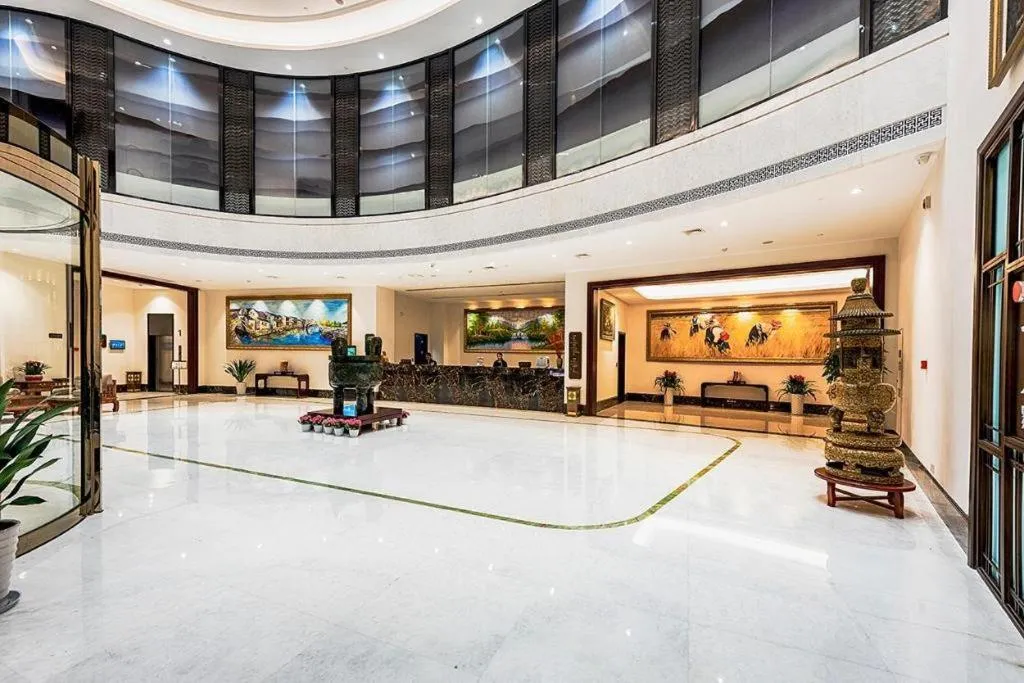 Huading International Hotel