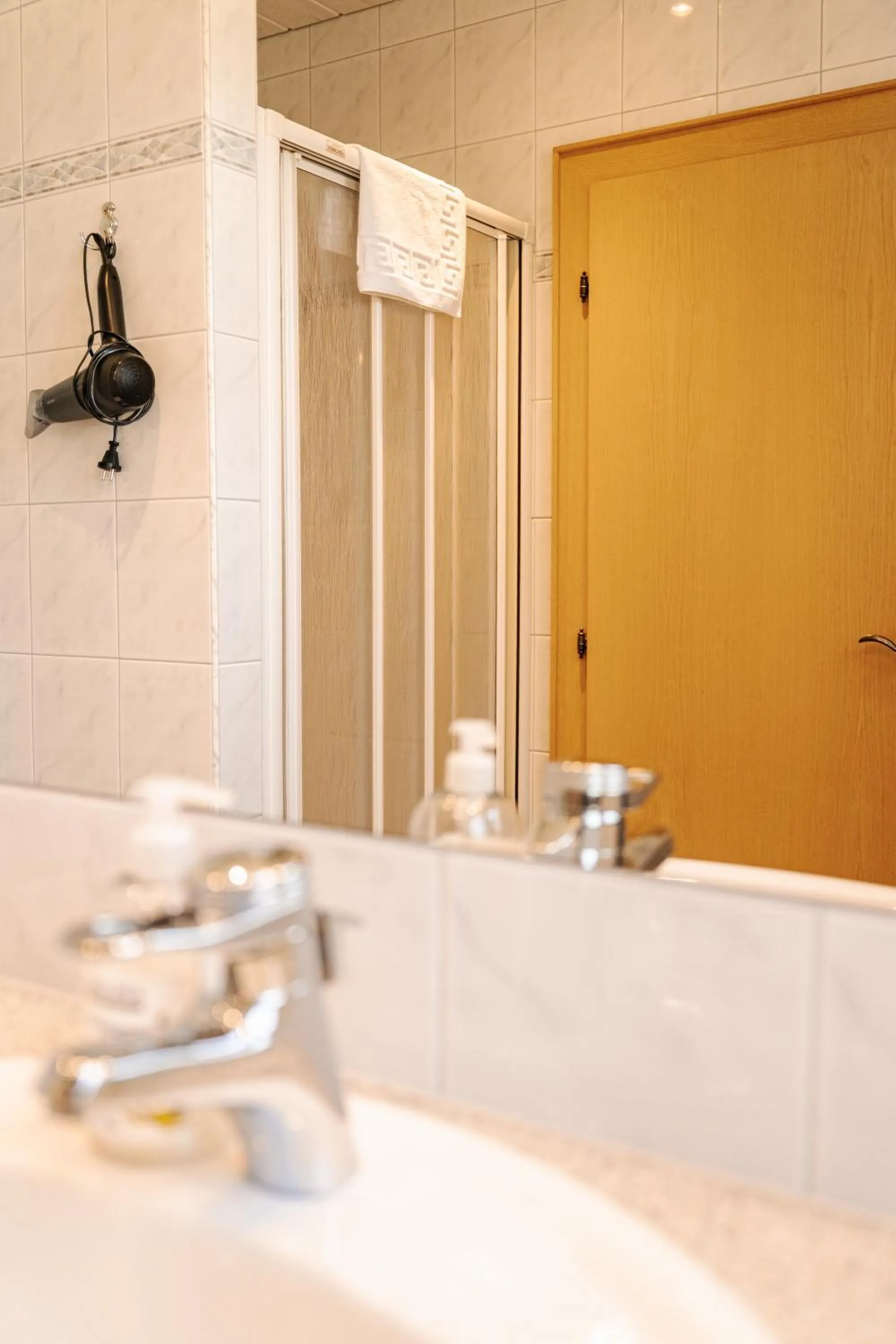 Bathroom in Pension Schlossberg