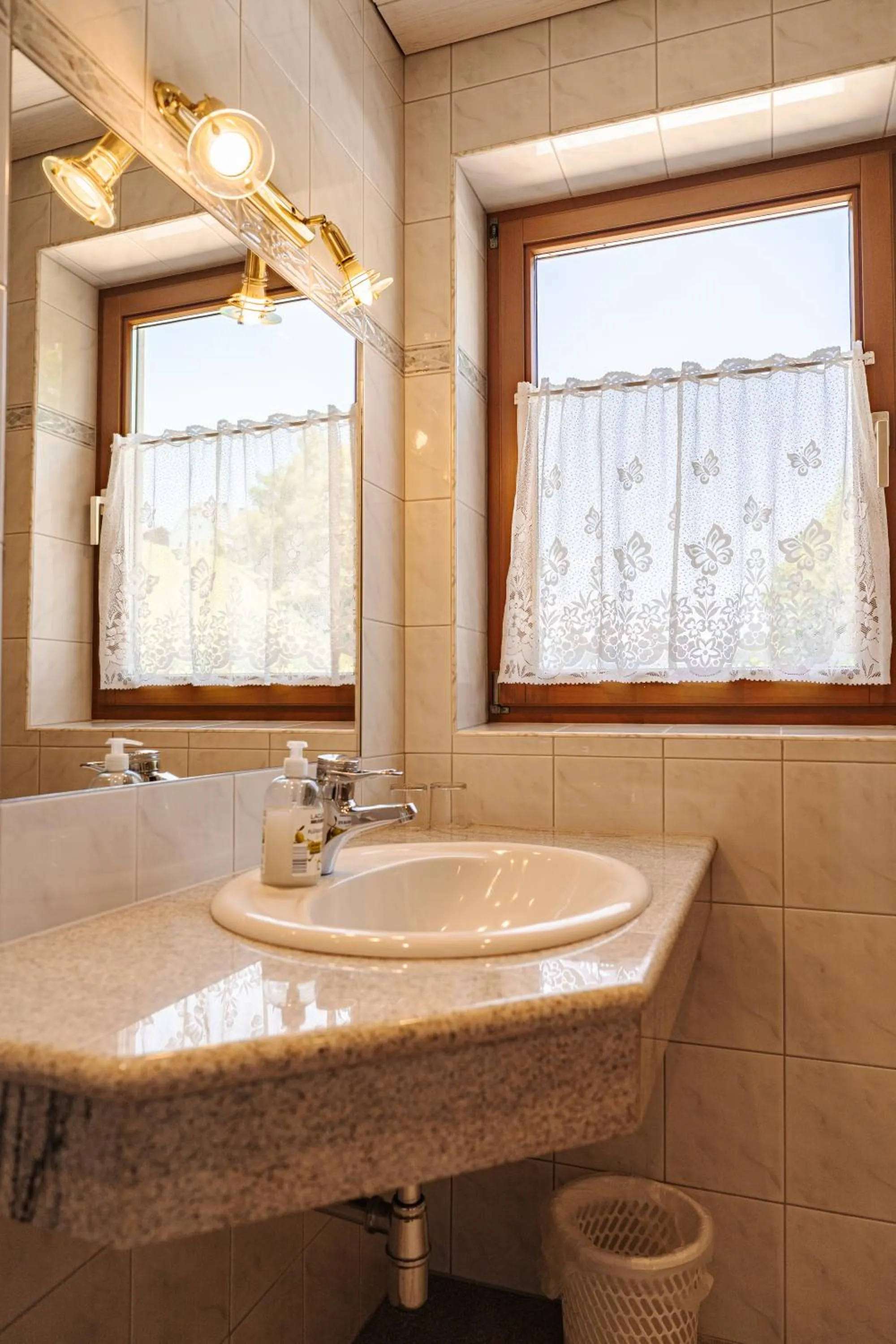 Bathroom in Pension Schlossberg