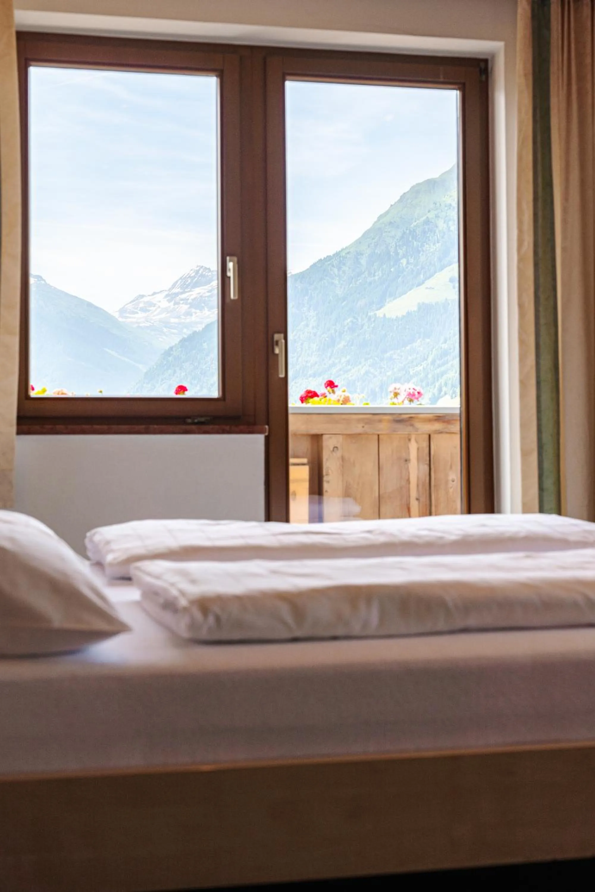 Bed in Pension Schlossberg