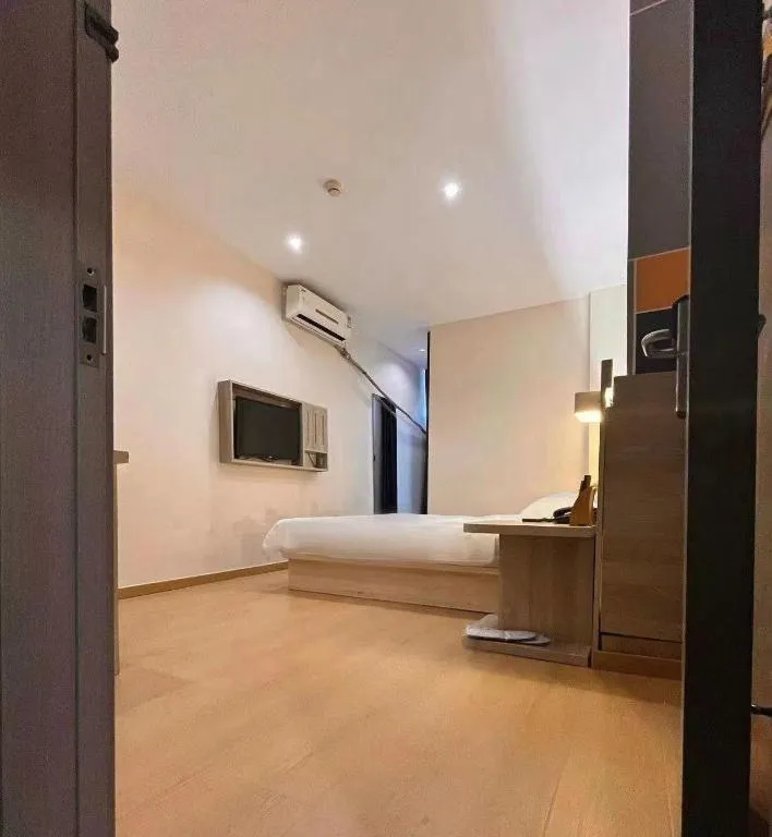 Bed in 7 Days Premium·Tianjin Gulou Metro Station Joy City