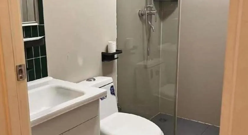 7 Days Premium·Tianjin Gulou Metro Station Joy City