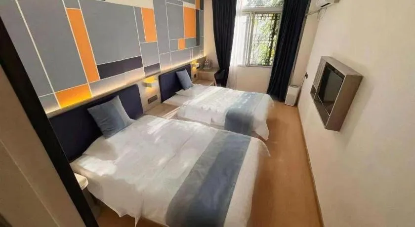 Bed in 7 Days Premium·Tianjin Gulou Metro Station Joy City