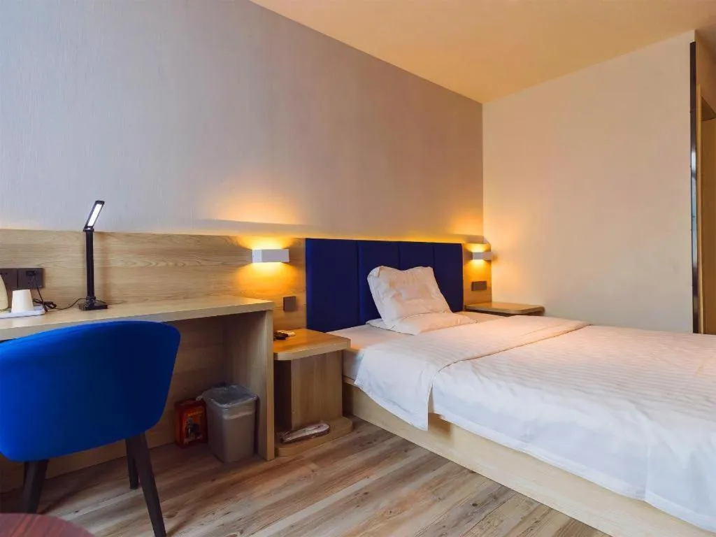 Bed in 7 Days Premium·Tianjin Gulou Metro Station Joy City