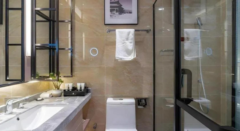 GreenTree Eastern Dali Railway Station Hotel