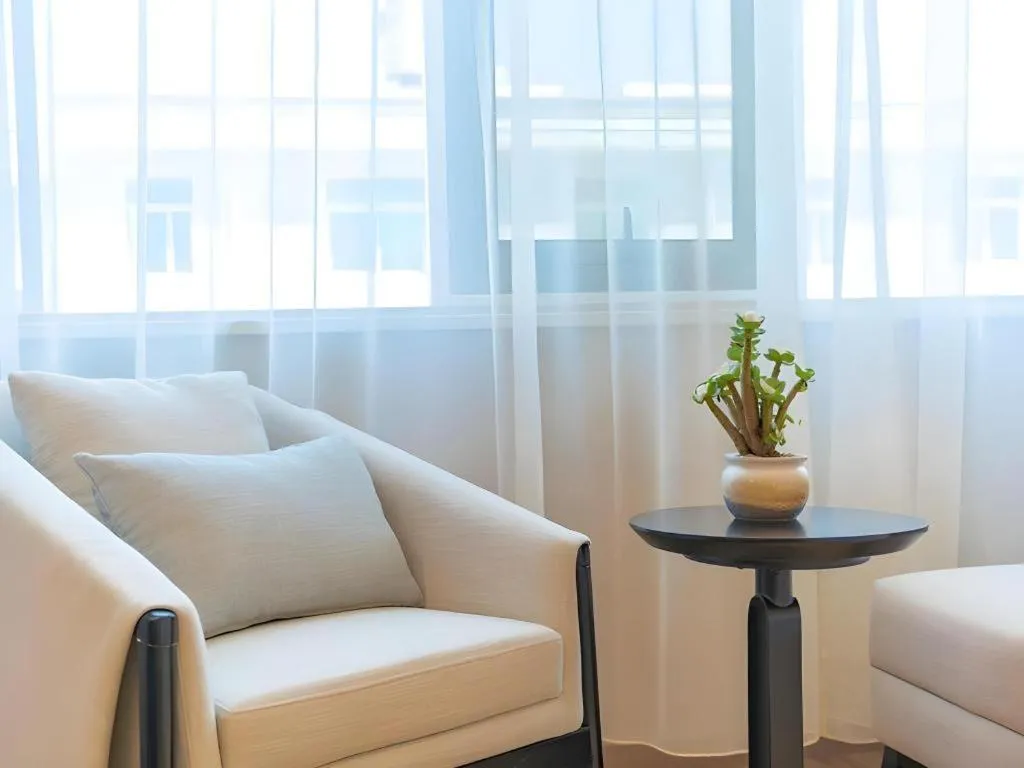 GreenTree Eastern Dali Railway Station Hotel