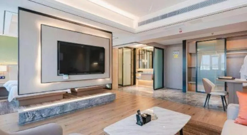 GreenTree Eastern Dali Railway Station Hotel