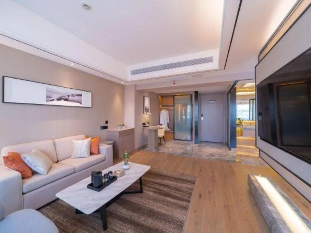 GreenTree Eastern Dali Railway Station Hotel