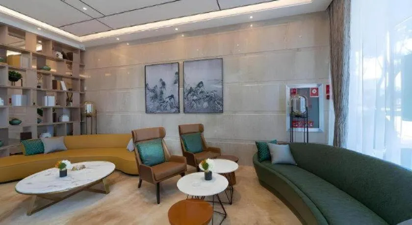 GreenTree Eastern Dali Railway Station Hotel