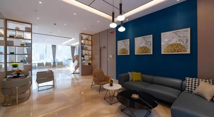 GreenTree Eastern Dali Railway Station Hotel