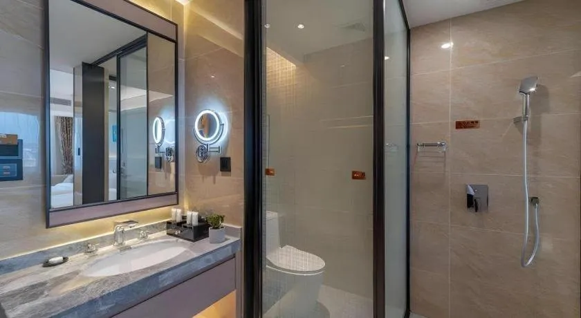 GreenTree Eastern Dali Railway Station Hotel