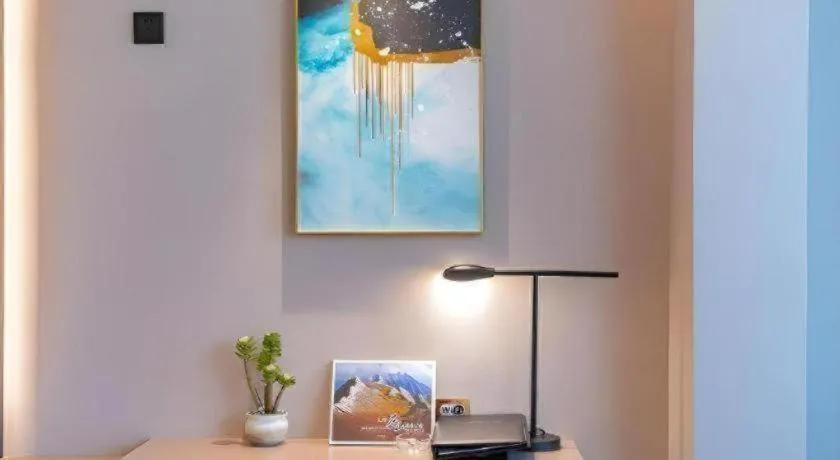 GreenTree Eastern Dali Railway Station Hotel