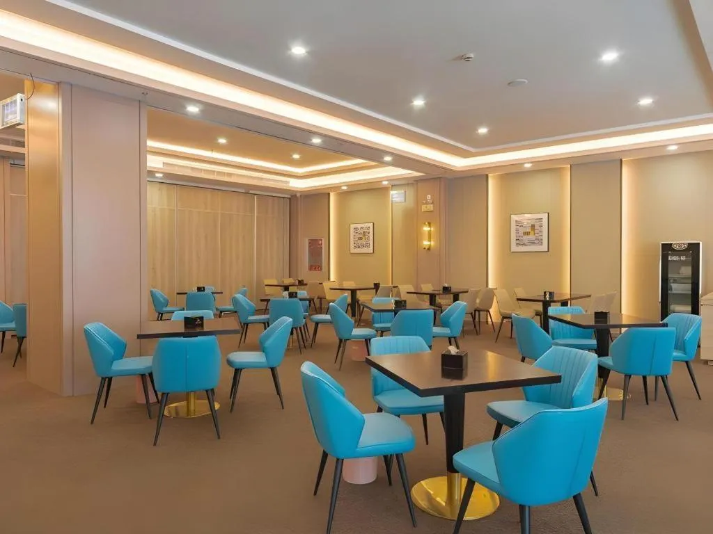 GreenTree Eastern Dali Railway Station Hotel