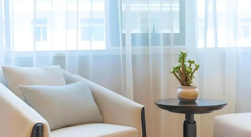 GreenTree Eastern Dali Railway Station Hotel