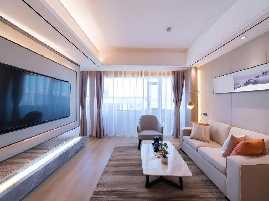 GreenTree Eastern Dali Railway Station Hotel