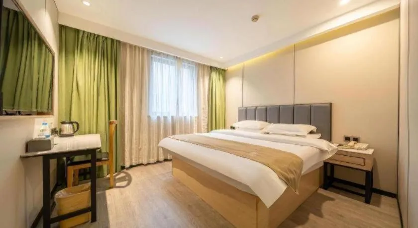 Bed in GreenTree Inn Shanghai Railway Station Macao Road